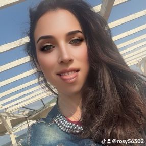 Rossella, Babysitter a Cirò Marina