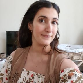 Floriana, Babysitter a Assemini