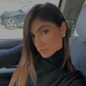 Cristina, Babysitter a Cava de' Tirreni