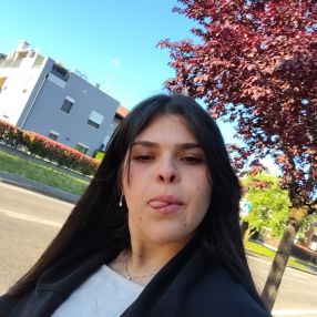 Asia, Babysitter in Mirano
