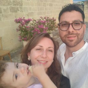 Manuel, Family in Teramo