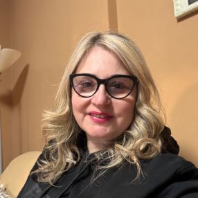 Angela, Babysitter a Borgarello