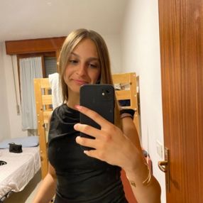Alessia, Babysitter in Serle
