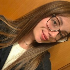Nicole, Babysitter a Mola di Bari