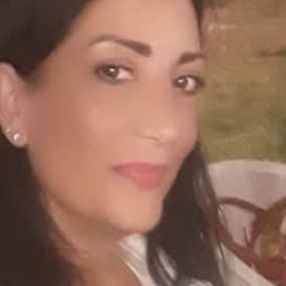 Nella, Babysitter a Torre Annunziata