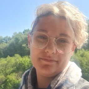 Laura, Babysitter a Pontida