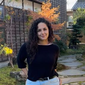 Aurora Lucia, Babysitter a Cherasco