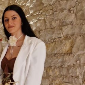 Raffaella, Babysitter a Andria