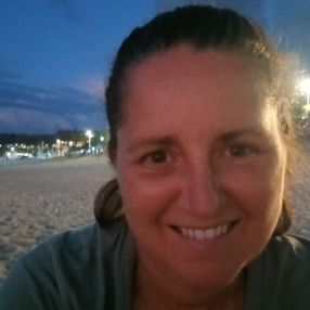 Angela, Babysitter a Provincia di Vibo Valentia