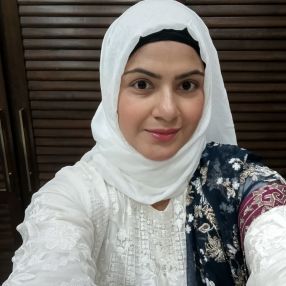 Syeda hamna, Babysitter in Marino