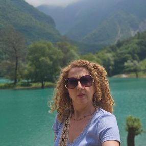 Rossella, Babysitter a Sant'Ilario D'enza
