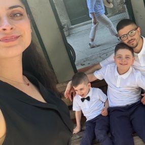 Eleonora, Famiglia a Uzzano