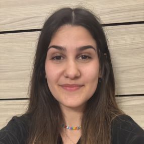 Micol, Babysitter a Terno D'isola