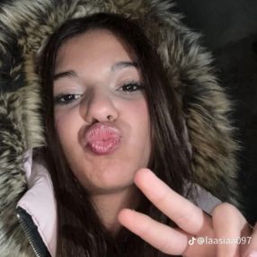 Asia, Babysitter in Isola delle Femmine
