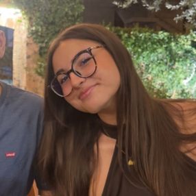 Sofia, Babysitter a Tremestieri Etneo