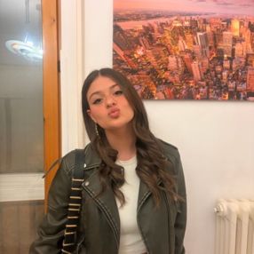 Phoebe, Babysitter in Locorotondo