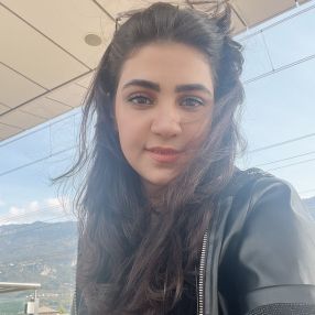 Arefeh, Babysitter a Trento