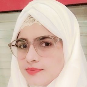 Faiza, Babysitter a Rende