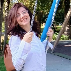 Elisa, Babysitter a Amorosi