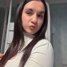 Elisa, Babysitter a Eremo