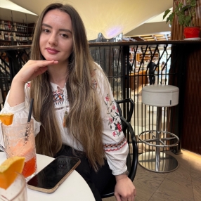 Silvana, Babysitter a Avezzano