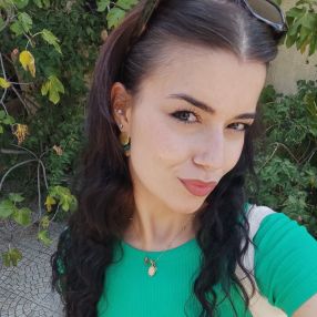 Benedetta, Babysitter a Provincia di Lecce