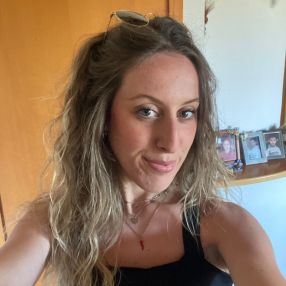 Ilaria, Babysitter in Brongio