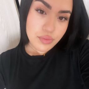 Zineb, Babysitter a Levate