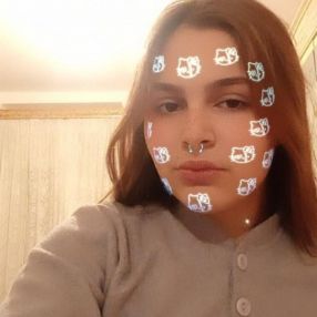 Monia, Babysitter a Favara