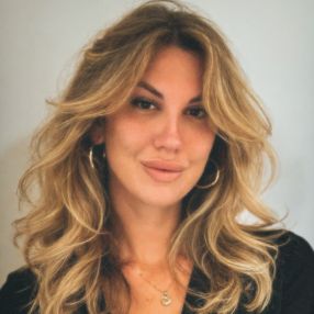 Simona, Babysitter a Villanova Mondovì