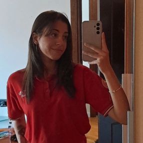 Naomi, Babysitter a San Gregorio