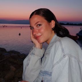 Alissa, Babysitter a Merano