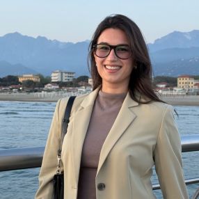 Martina, Babysitter a San Giuliano Terme