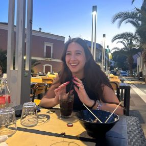 Beatrice, Babysitter a Belpasso