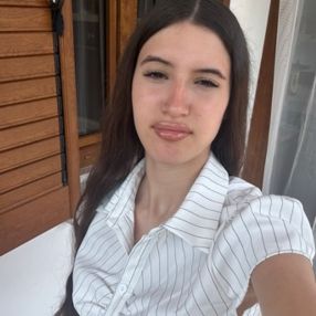 Emma, Babysitter a Sumirago