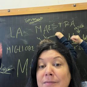 Mara, Babysitter a Pomezia