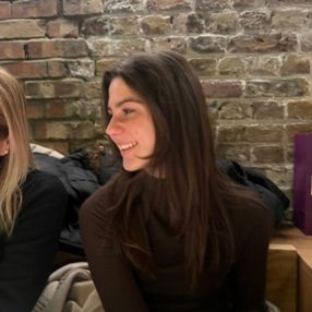 Sofia, Babysitter a Caselle
