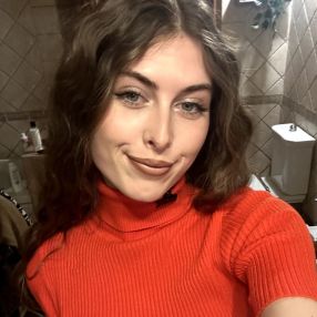 Lucia, Babysitter a Stiava
