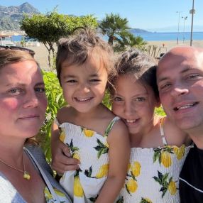 Jessica, Babysitter a Mascalucia