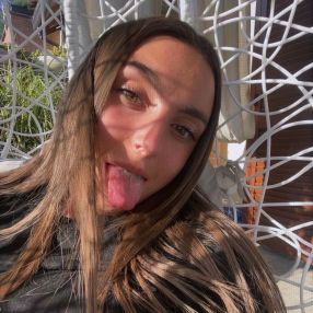 Asia, Babysitter a Villa Romano