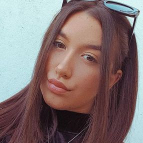 Asia, Babysitter in Melissano