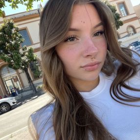 Lorena, Babysitter a Siano