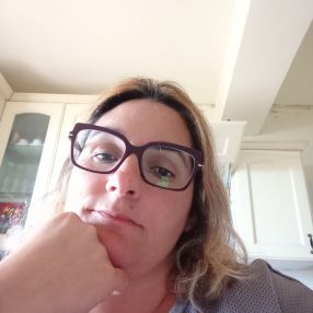 Eliana, Babysitter a Provincia di Latina
