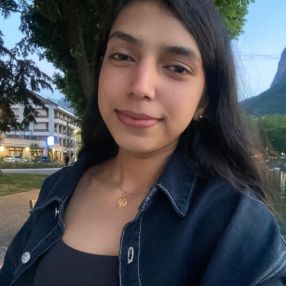 Soomro, Babysitter in Lecco