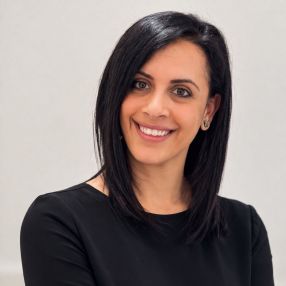 Haneen, Babysitter a Sanremo