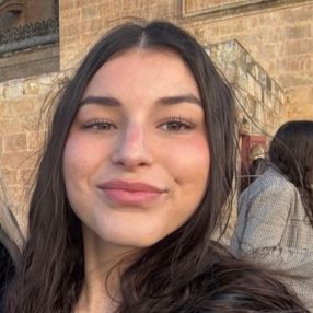 Valentina, Babysitter a Le Grazie
