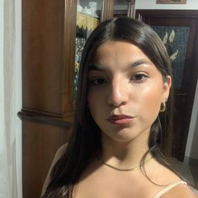 Paola, Babysitter a Oliena