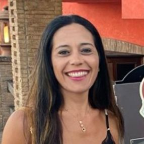 Melissa, Babysitter a Cardano Al Campo
