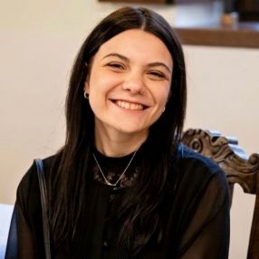 Alessia, Babysitter a Perugia