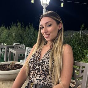 Nadia, Babysitter a Canosa di Puglia